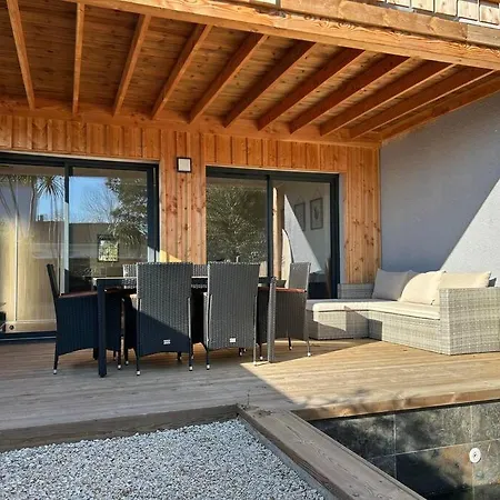 Belle Avec Piscine Semesterbostad